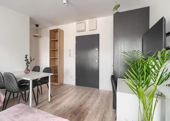 Kamienica Centrum 16 *